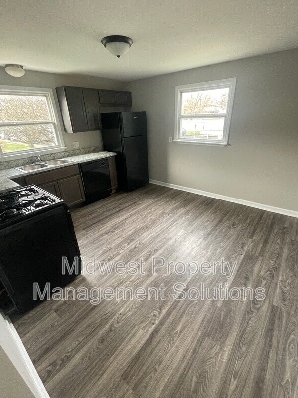 Foto del edificio - 1835 E 8th St