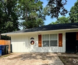 Building Photo - 1611 Ave Q