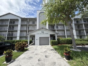 Building Photo - 1400 SW 124th Terrace