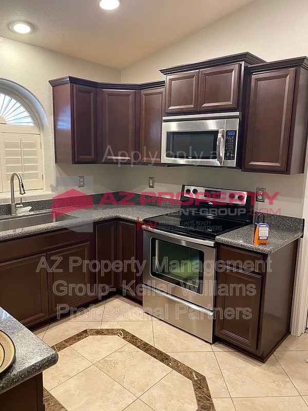 Photo - 12725 W Palm Ln House