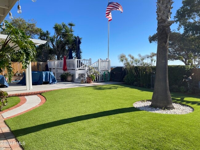 Building Photo - 5573 Calle Arena