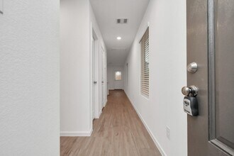 Building Photo - 18710 Gissi Dr