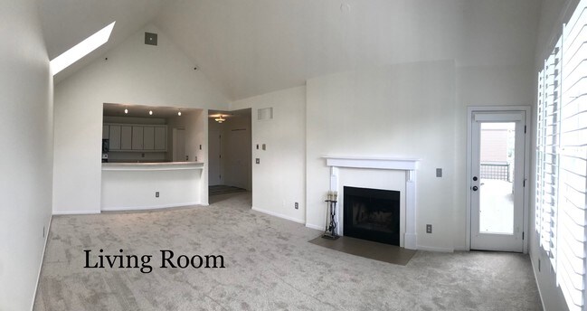 Building Photo - 305 SW Montgomery St