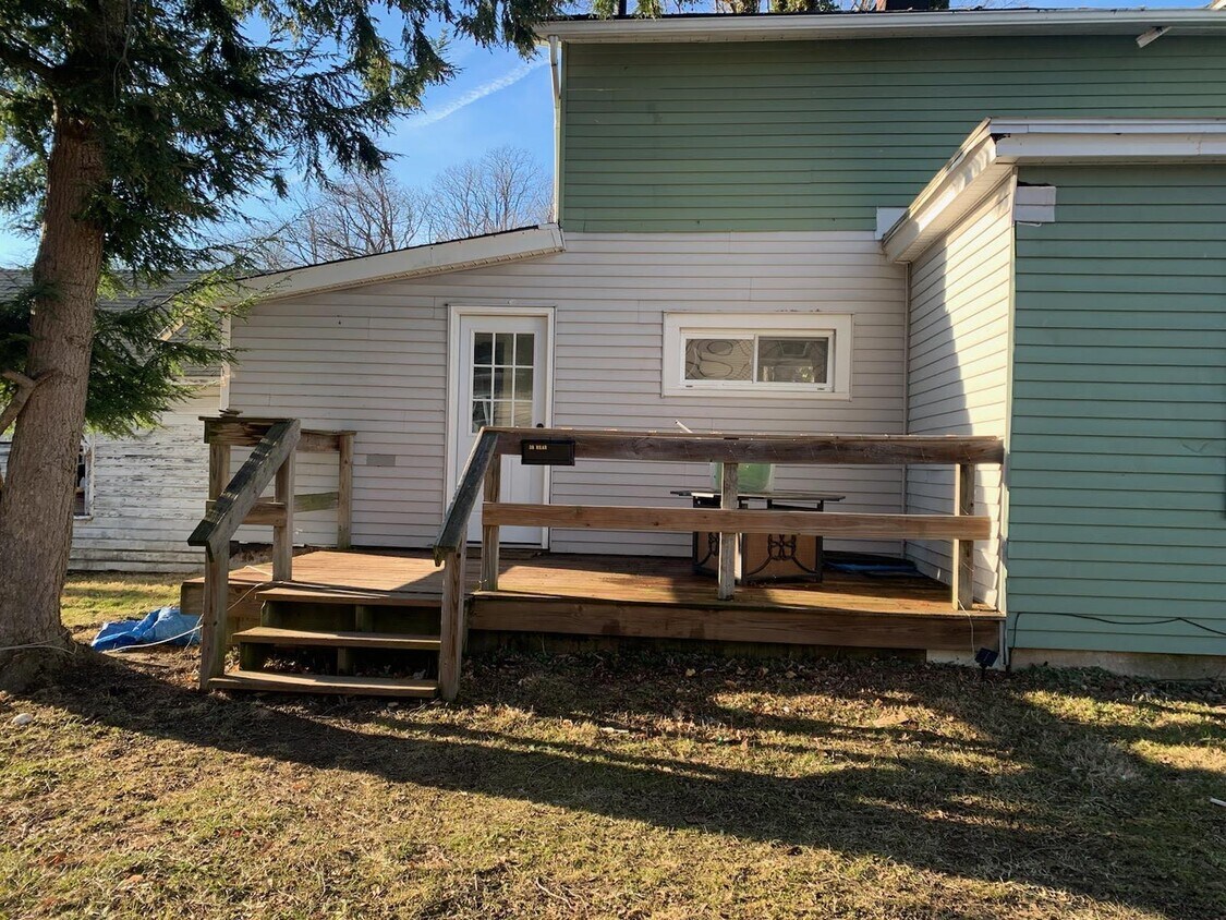 38 White St, Fredonia, NY 14063 Townhome Rentals in Fredonia NY