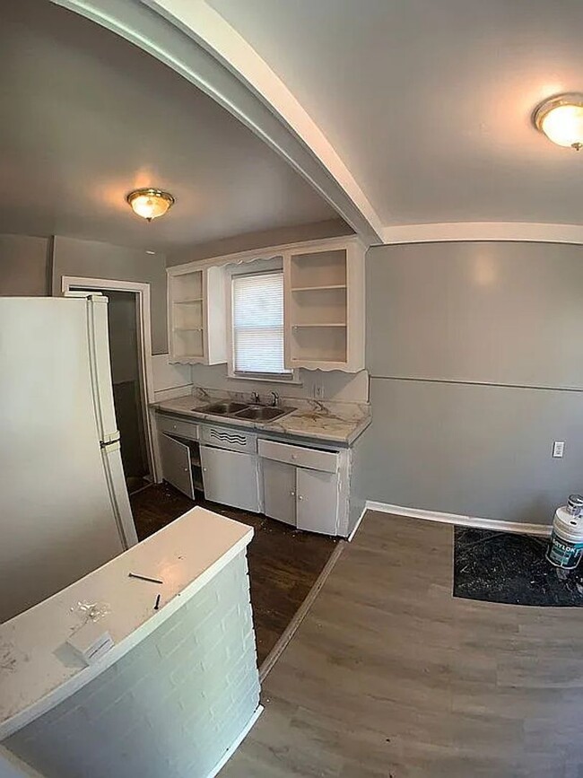 Foto del edificio - Beautifully Remodeled Home with New Window...