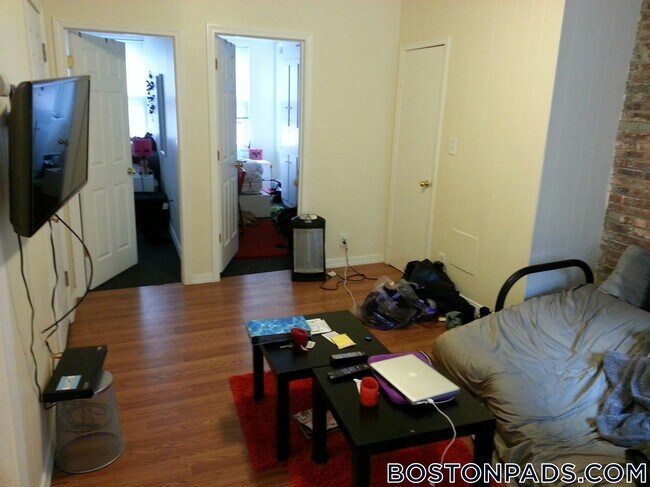 Foto del edificio - 92 Endicott St