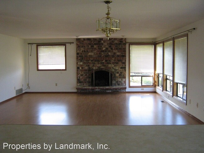 Building Photo - 3 br, 3 bath House - 150 Hurricane Ridge