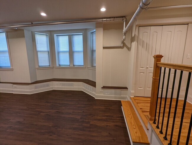 Foto del edificio - 4847 N. Kimball