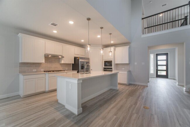 Foto del edificio - 155 Renodes Garden Ln