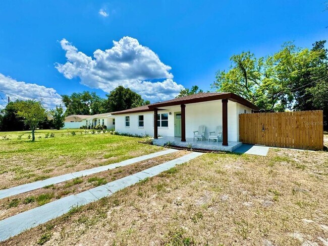 Foto del edificio - 3814 W Tyson Ave