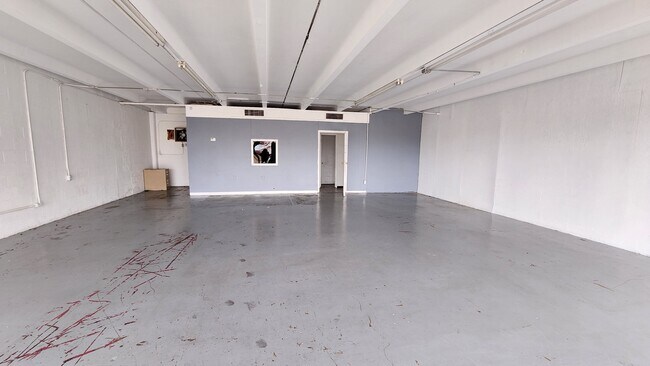 Foto del edificio - 3214 Ferndale Dr