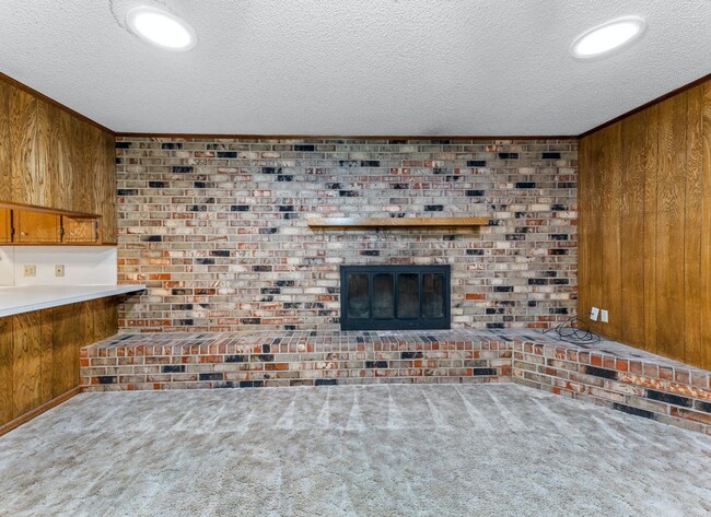 Foto del edificio - 1013 Meadowlark Ln