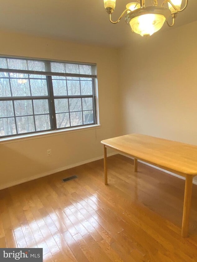 3 Golden Hill Ct, Catonsville, MD 21228 Townhome Rentals in