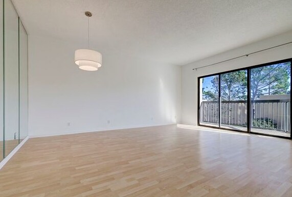 Building Photo - 661 Bering Dr