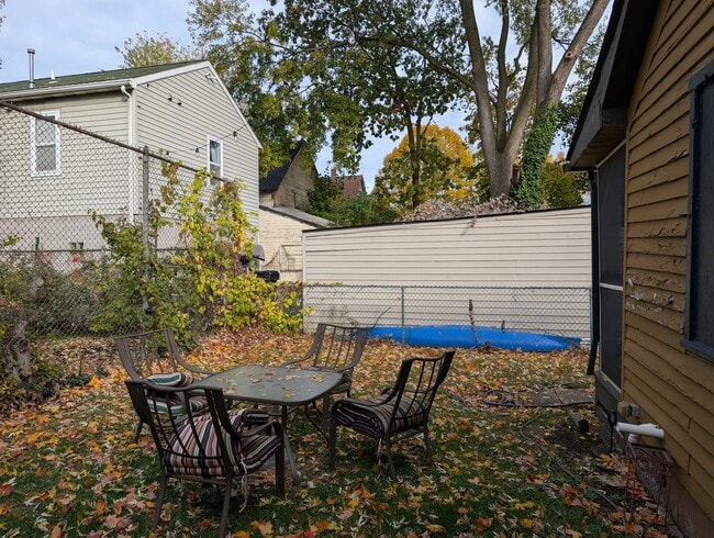 Foto del edificio - 2484 W 10th St