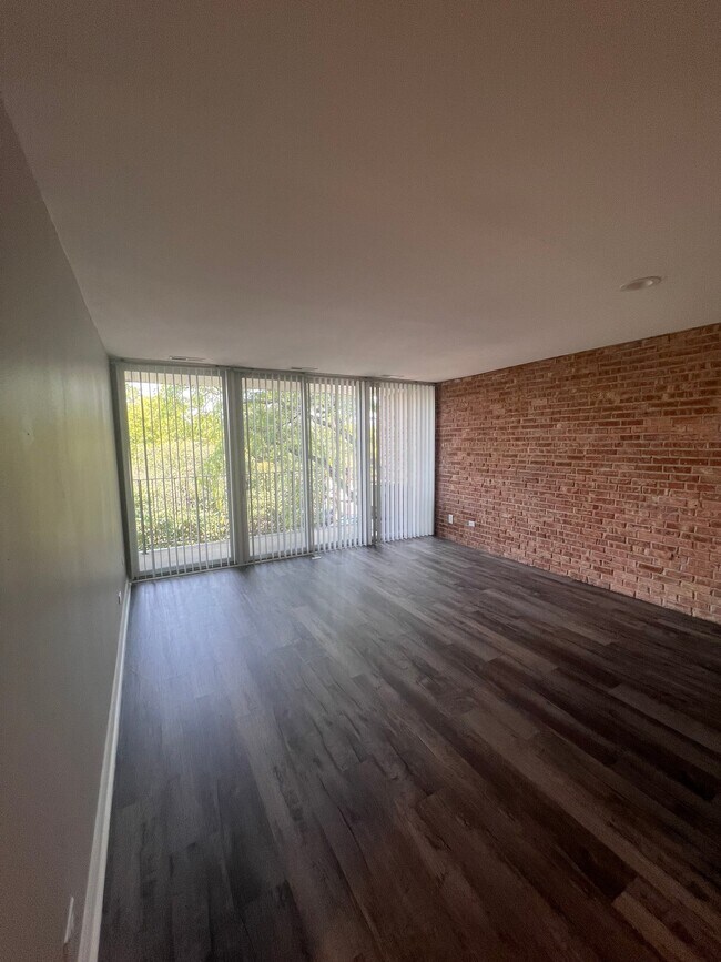 Foto del edificio - 5550 Abbey Dr