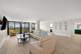 Building Photo - 5601 Turtle Bay Dr