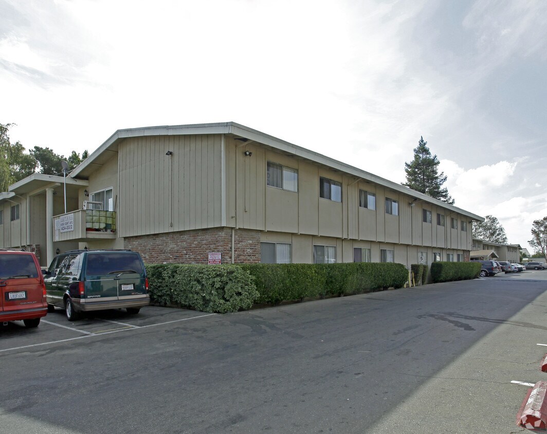 Hampton Park Apartments 4050 Cuny Ave Sacramento, CA Apartments for Rent in Sacramento