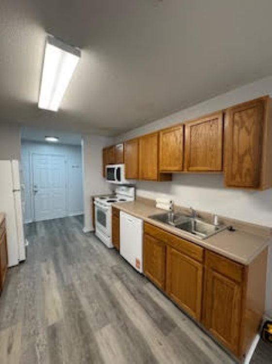 Foto del edificio - 15149 Deer Creek Dr
