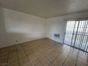 Building Photo - 5406 S Swenson St