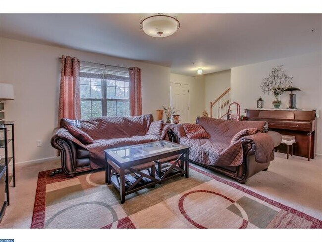 Foto del edificio - 407 Hosta Ct