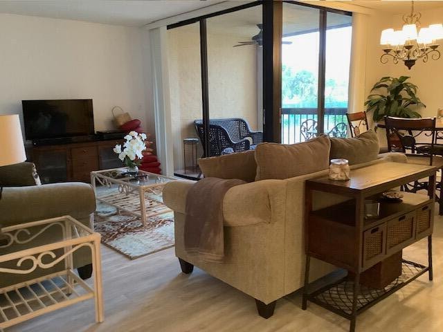 Foto principal - 450 Egret Cir
