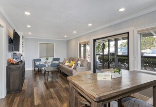 Cambridge Court photo'