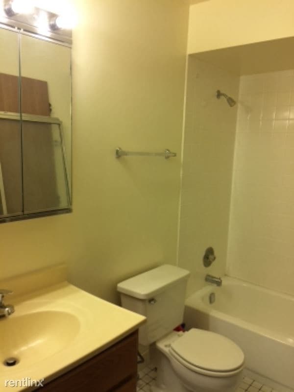 Building Photo - 9280 Hamilton Ct