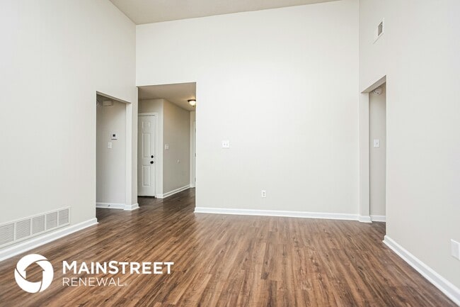 Building Photo - 1072 Fredrick Dr