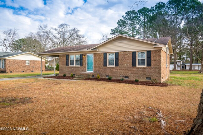 Building Photo - 1403 Tucker Rd