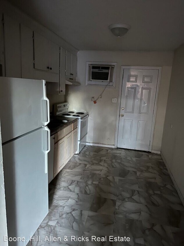 Building Photo - 2 br, 1 bath House - 1429 Huffines Avenue
