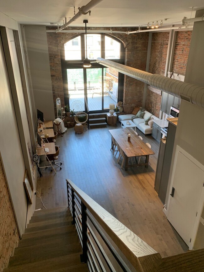 Foto del edificio - The Lofts at 44
