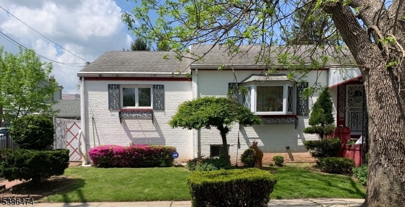 Primary Photo - 287 Kerrigan Blvd