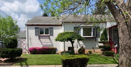 Building Photo - 287 Kerrigan Blvd