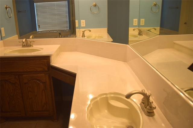 Building Photo - 11862 Hill Creek Trail