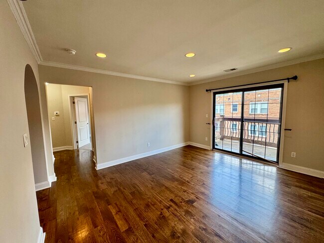 Building Photo - 4540 Jarboe St