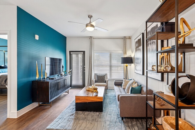 Living room with hard surface flooring - Avalon Frisco North