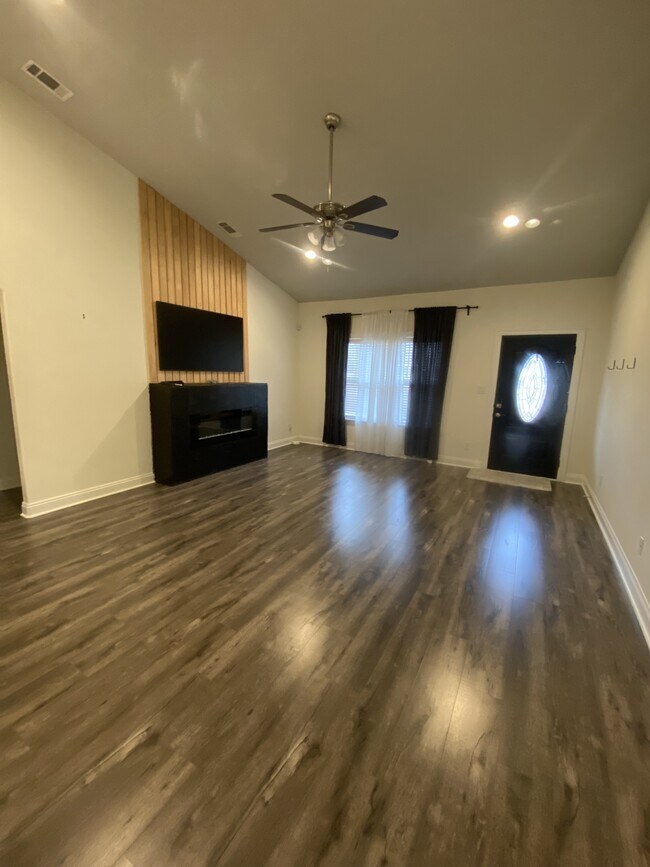 Foto del edificio - 6841 Nelson St