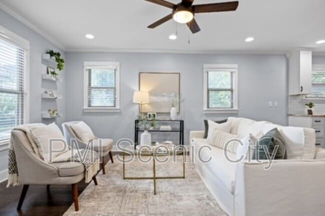 Building Photo - 3813 Pennsylvania Ave