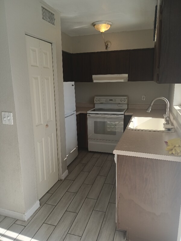 3520 W Dunlap Ave Unit 193, Phoenix, AZ 85051 Condo for Rent in