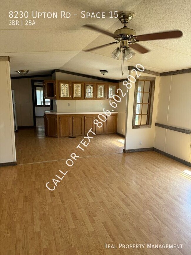Foto del edificio - 8230 Upton Rd
