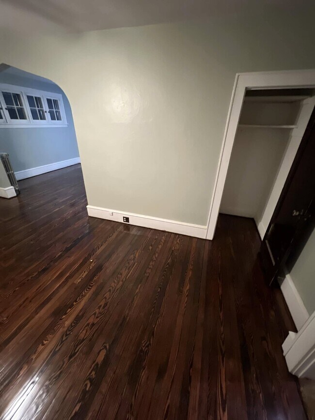 viviendo - 38 N Landon Ave