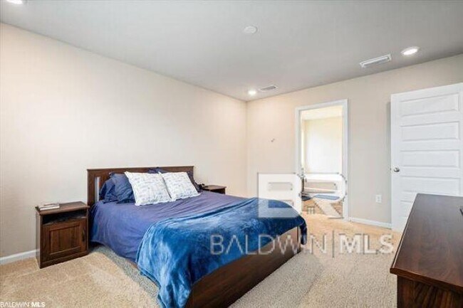 Foto del edificio - 8164 Irwin Loop