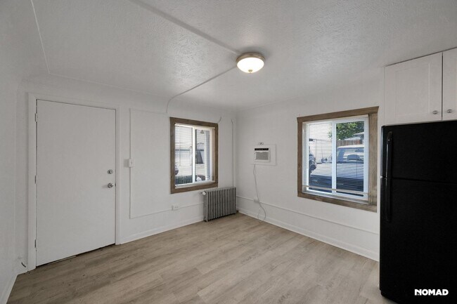 Foto del edificio - Clean affordable studio in Englewood