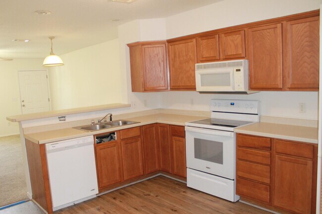 Building Photo - 1802 Shay-Lin Ct