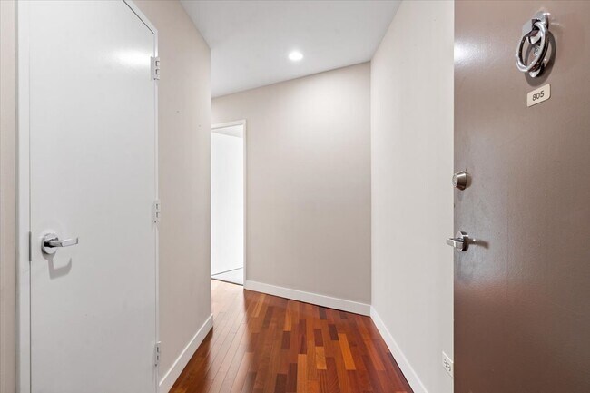 Foto del edificio - 510 W Erie St