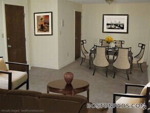 Building Photo - 4 Brattle Dr