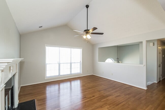 Building Photo - 262 Northwind Dr