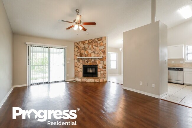 Foto del edificio - 7790 Collins Ridge Blvd