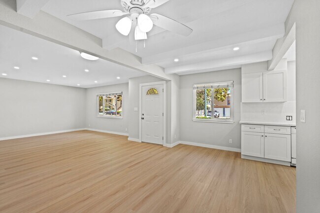 Foto del edificio - 836 Blair Ave